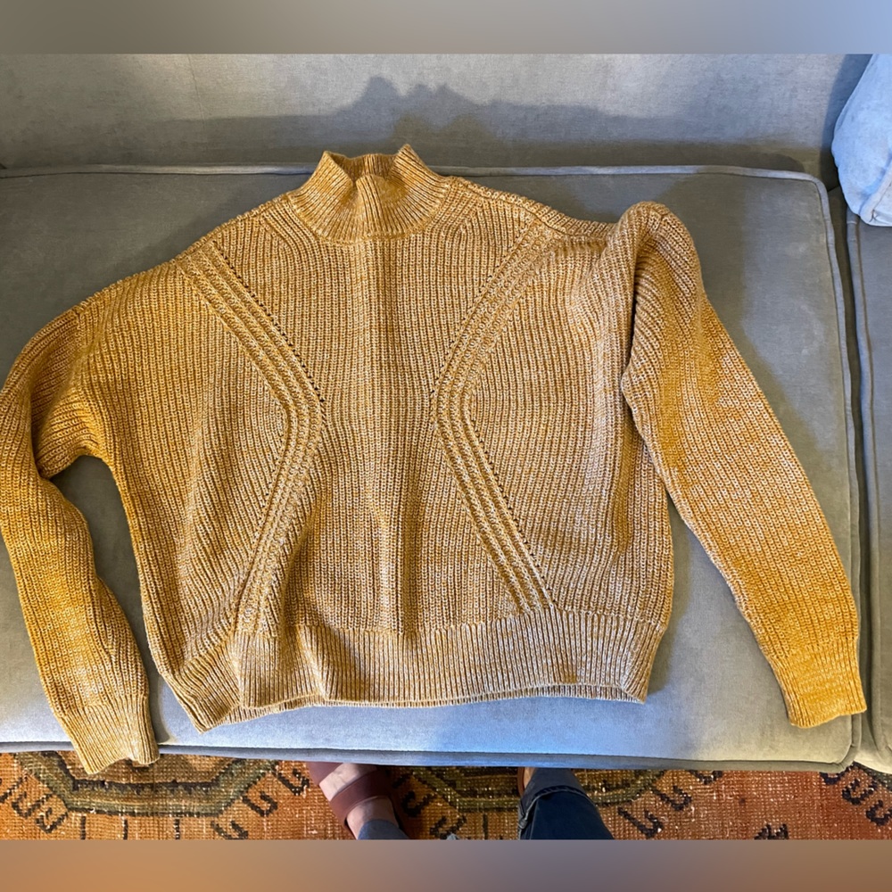 Kendall + Kylie yellow knit sweater Sz Small